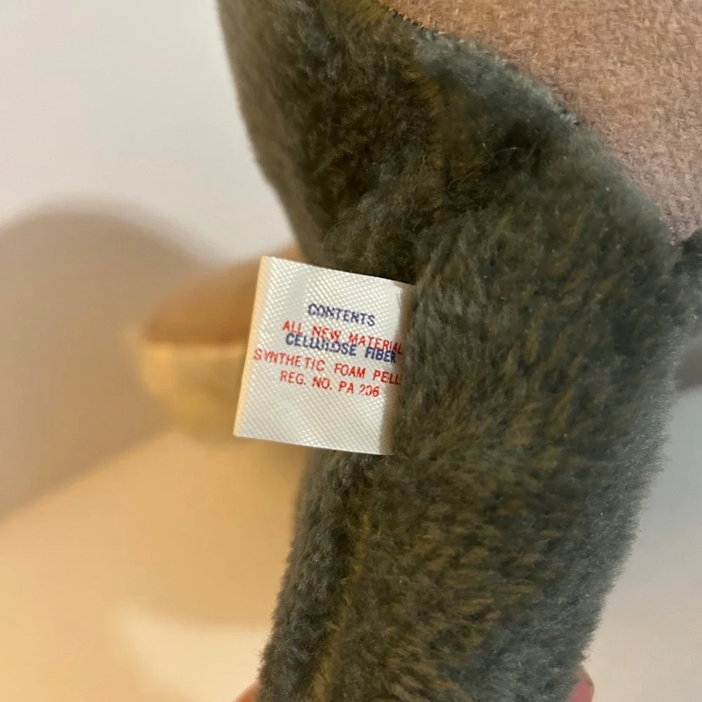 This is a vintage plush koala bear from‎ Superior Toy and Novelty Company